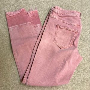 New without tags Universal Threads Pink Jeans with Hem Detail Size 0 25 R